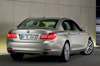 BMW 750Li xDrive Executive - 18