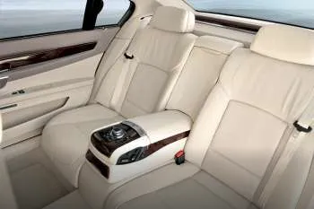 BMW 750Li xDrive Executive - 6